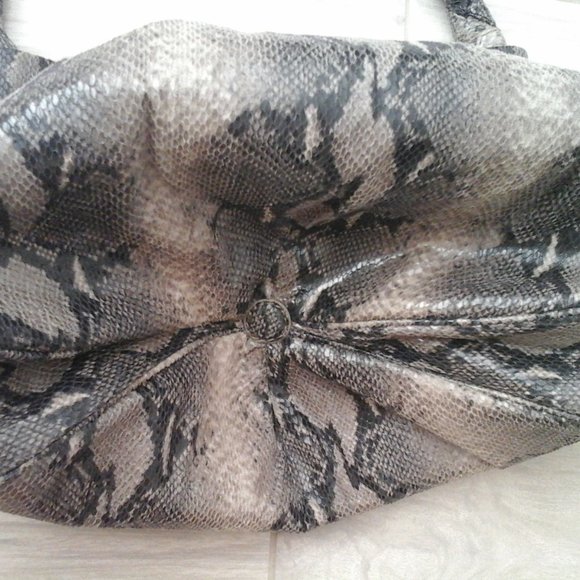 Gianni Bini Python Snake Shoulder Hobo Handbag. Size 14x15x3 - Picture 6 of 6